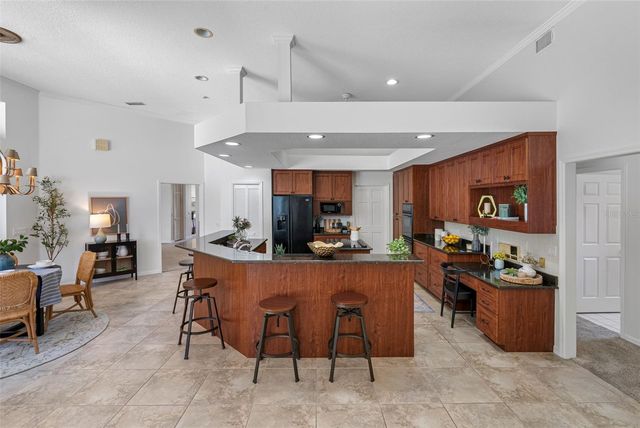 304 LAKE KELL COURT, Lutz, FL 33549