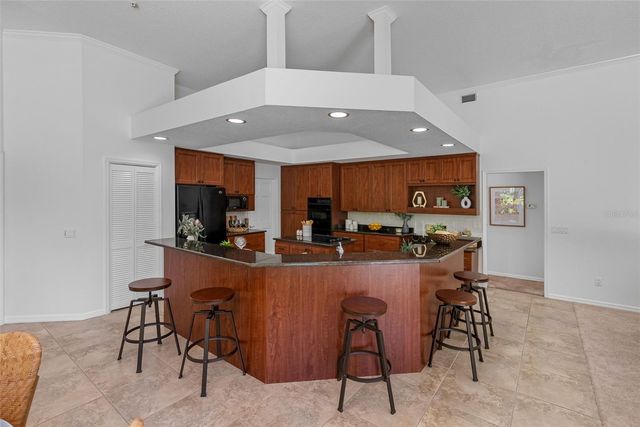 304 LAKE KELL COURT, Lutz, FL 33549