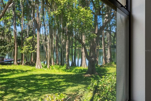 304 LAKE KELL COURT, Lutz, FL 33549