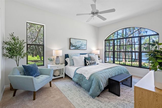 304 LAKE KELL COURT, Lutz, FL 33549