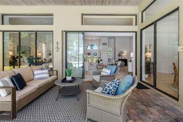 304 LAKE KELL COURT, Lutz, FL 33549