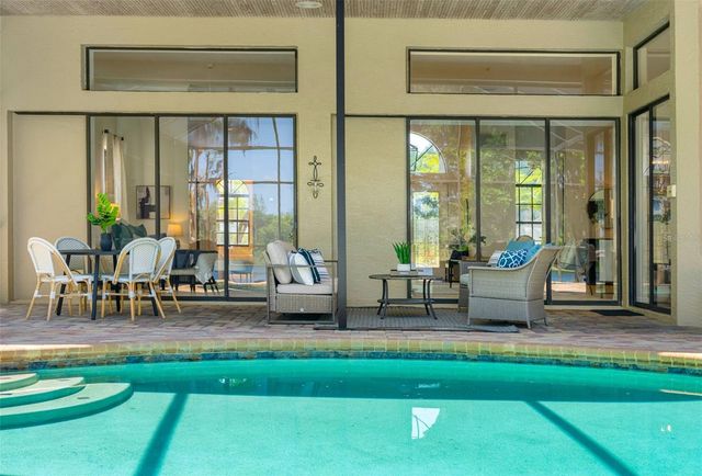 304 LAKE KELL COURT, Lutz, FL 33549