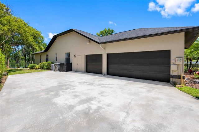 304 LAKE KELL COURT, Lutz, FL 33549