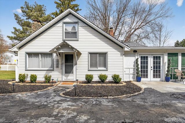 37260 Clio Street, Harrison Twp, MI 48045