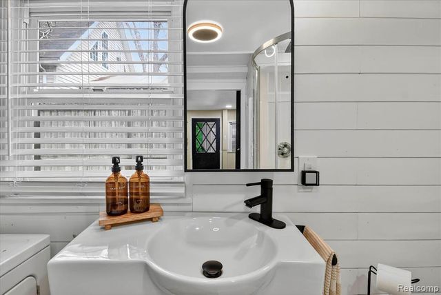 37260 Clio Street, Harrison Twp, MI 48045