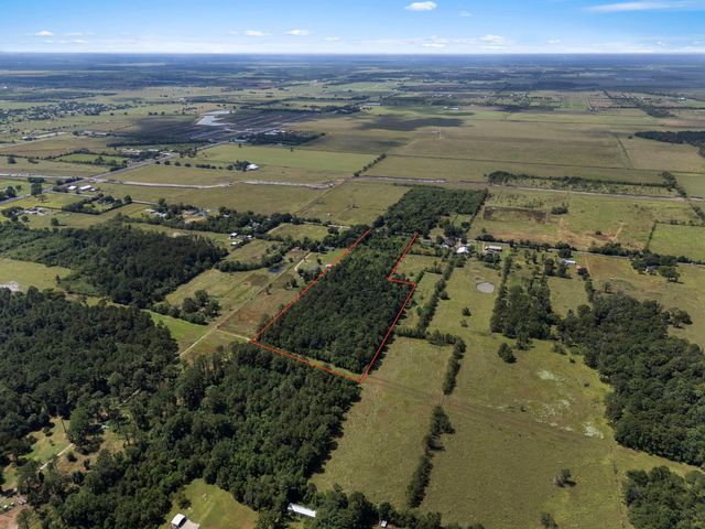 576 County Road 614, Dayton, TX 77535