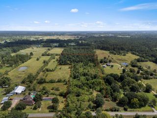 576 County Road 614, Dayton, TX 77535