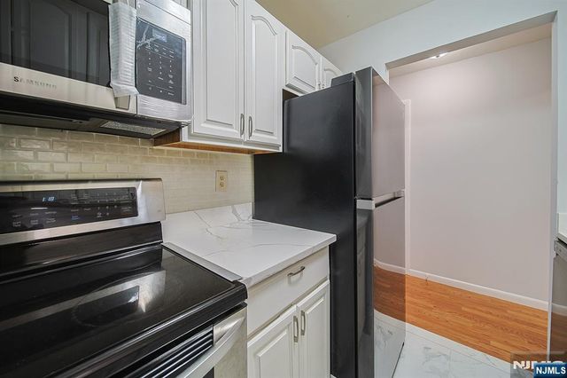 216 Washington A, Fort Lee, NJ 07024