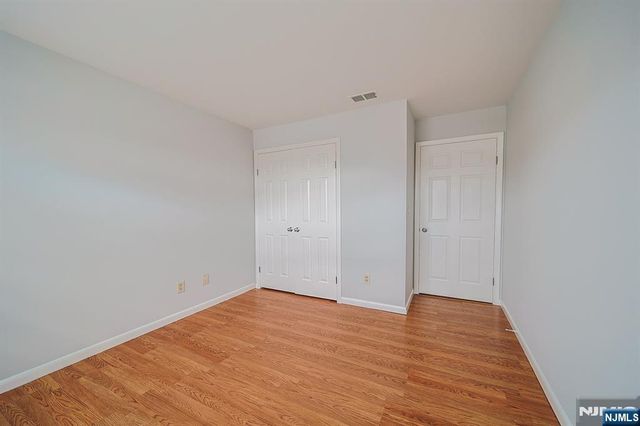 216 Washington A, Fort Lee, NJ 07024