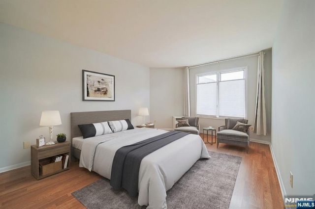 216 Washington A, Fort Lee, NJ 07024