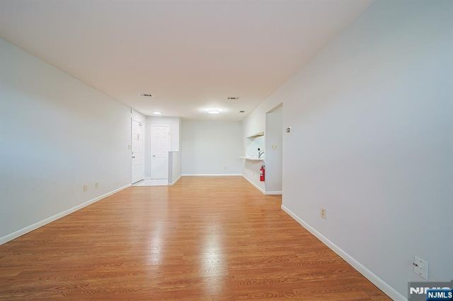 216 Washington A, Fort Lee, NJ 07024