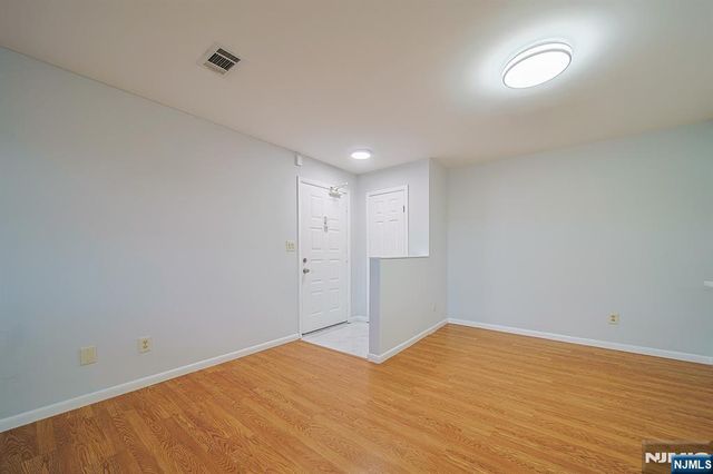 216 Washington A, Fort Lee, NJ 07024