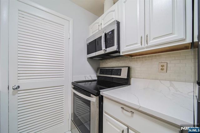 216 Washington A, Fort Lee, NJ 07024