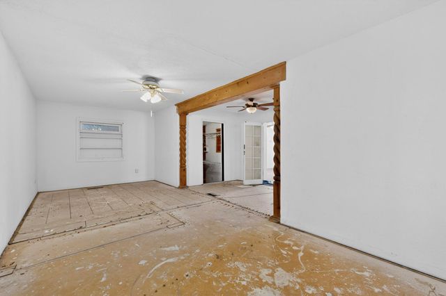 513 Ponderosa Avenue NW, Albuquerque, NM 87107