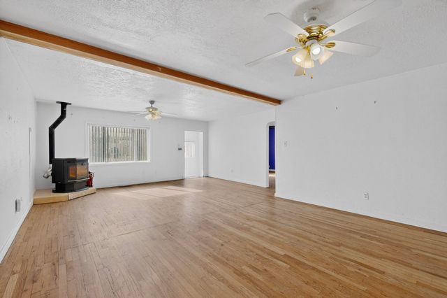 513 Ponderosa Avenue NW, Albuquerque, NM 87107