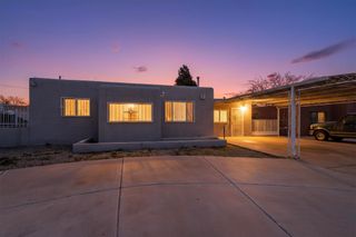 513 Ponderosa Avenue NW, Albuquerque, NM 87107
