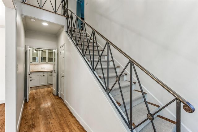 1601 Norfolk Street, Houston, TX 77006