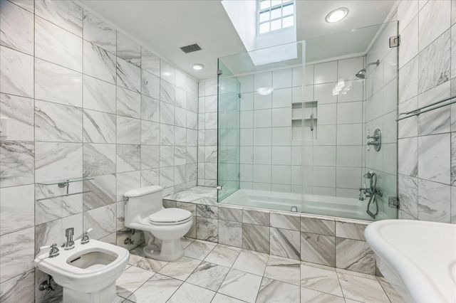 1601 Norfolk Street, Houston, TX 77006