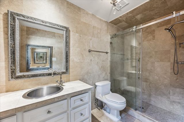 1601 Norfolk Street, Houston, TX 77006