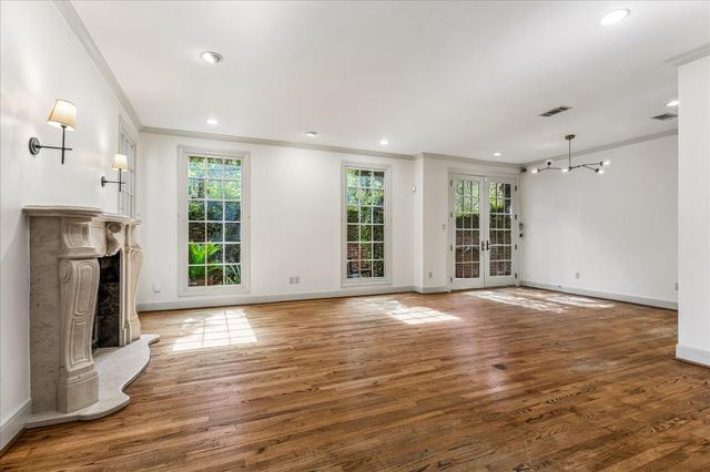 1601 Norfolk Street, Houston, TX 77006