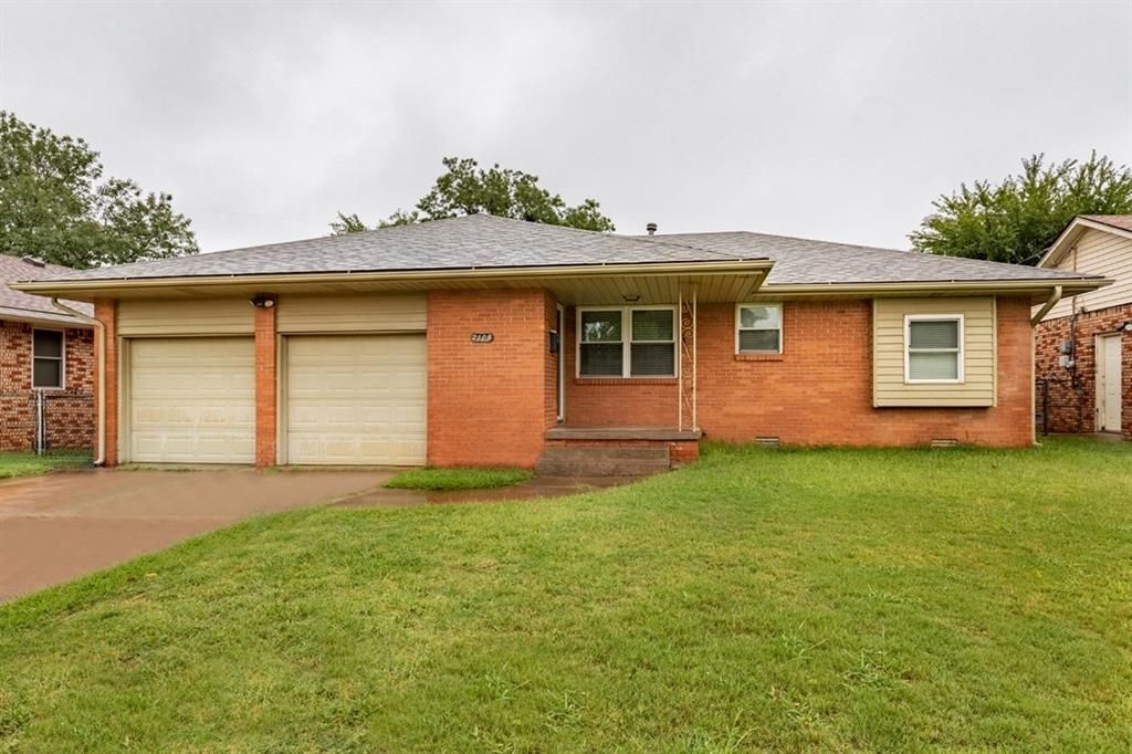 2108 Henderson Drive, Edmond, OK 73013