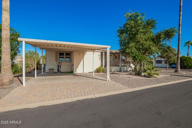 2650 W UNION HILLS Drive 201, Phoenix, AZ 85027