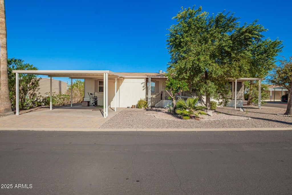 2650 W UNION HILLS Drive 201, Phoenix, AZ 85027