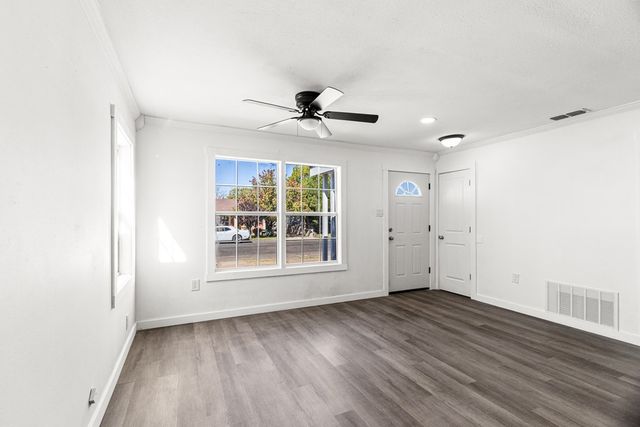 1105 Smith Ave, Odessa, TX 79763