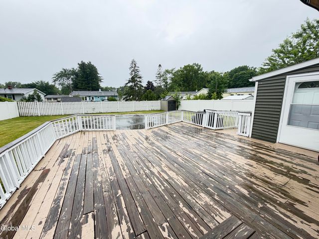 86 Jones Drive, Colonie, NY 12309