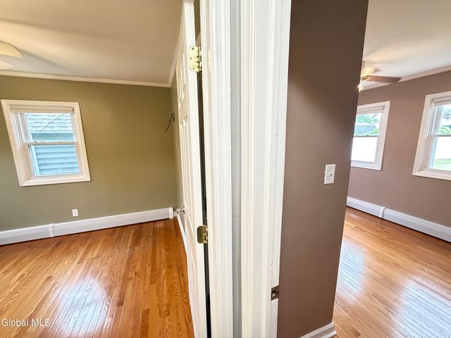 86 Jones Drive, Colonie, NY 12309