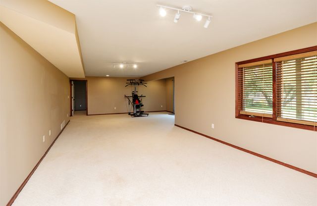 3405 NW Boulder Brook Place, Ankeny, IA 50023