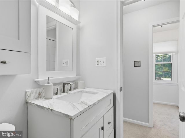 6011 BONNIE BERN CT, Burke, VA 22015