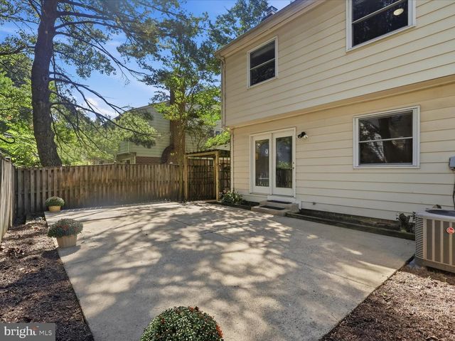 6011 BONNIE BERN CT, Burke, VA 22015