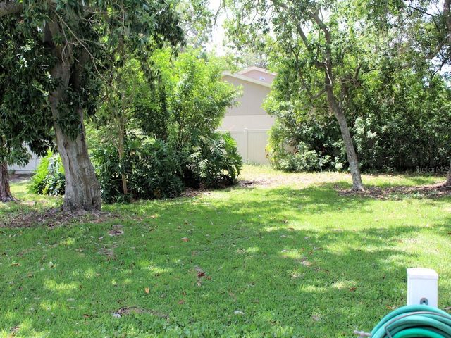 26 ROYAL PALM CIRCLE, Largo, FL 33778