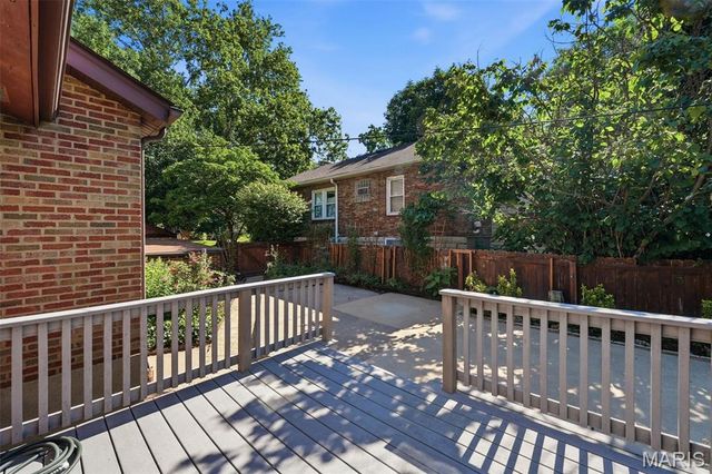 8514 Henrietta Avenue, Brentwood, MO 63144