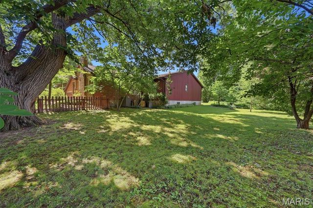 8514 Henrietta Avenue, Brentwood, MO 63144