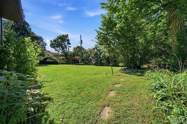 8514 Henrietta Avenue, Brentwood, MO 63144