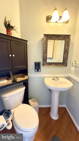 43220 BECONTREE TER, Broadlands, VA 20148