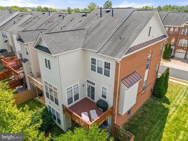 43220 BECONTREE TER, Broadlands, VA 20148