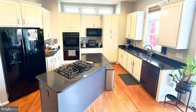 43220 BECONTREE TER, Broadlands, VA 20148