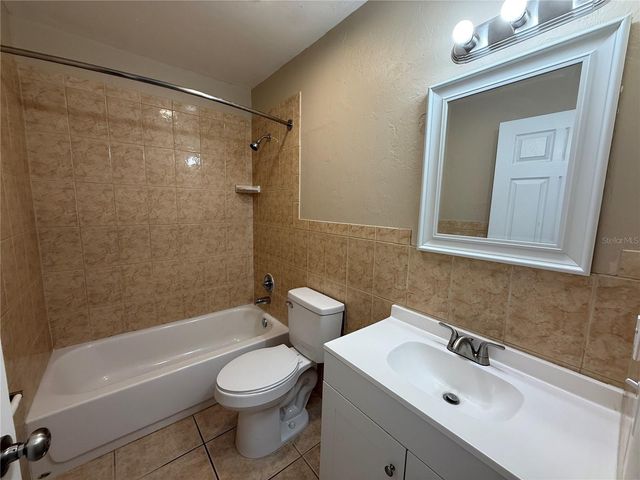 6104 SW 12TH PLACE 3, Gainesville, FL 32607
