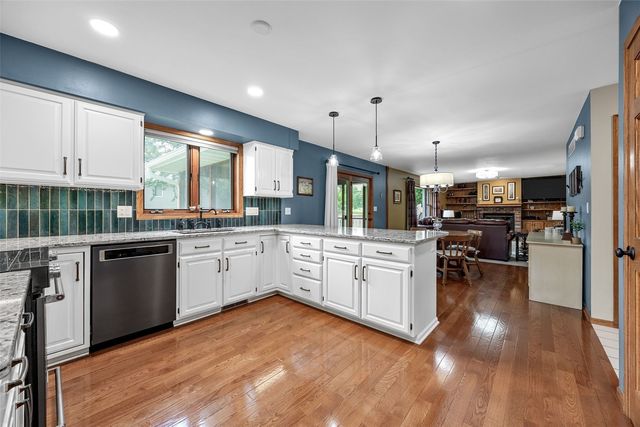 1303 Chamberlain Dr, Iowa City, IA 52240
