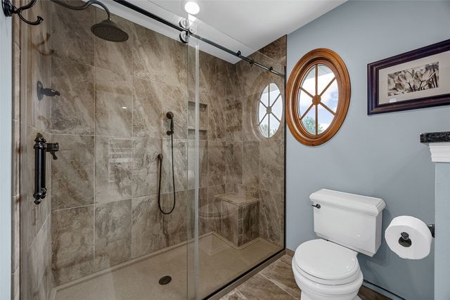 1303 Chamberlain Dr, Iowa City, IA 52240
