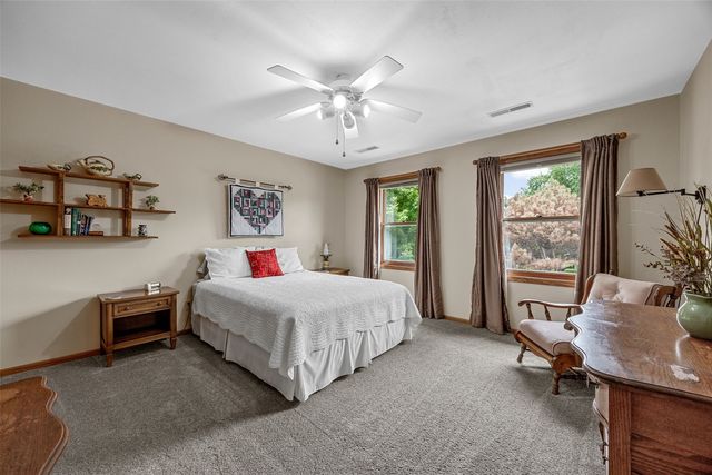 1303 Chamberlain Dr, Iowa City, IA 52240