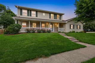 1303 Chamberlain Dr, Iowa City, IA 52240
