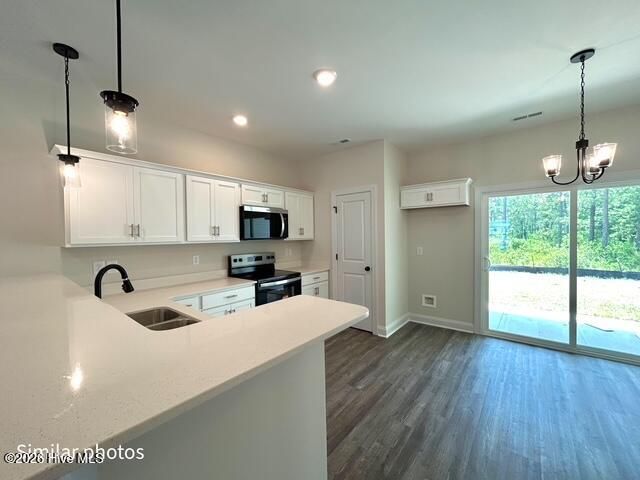 733 Cross Bridge Way, Sneads Ferry, NC 28460