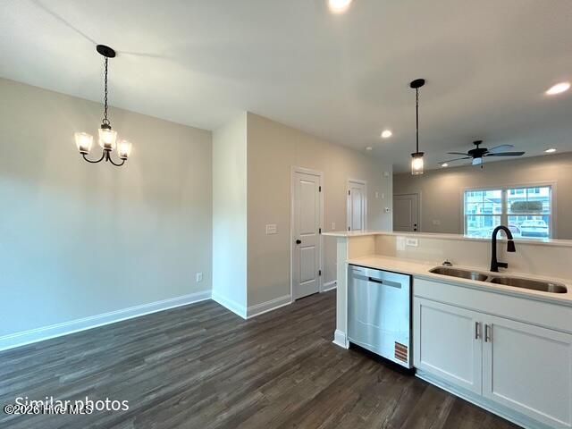 733 Cross Bridge Way, Sneads Ferry, NC 28460