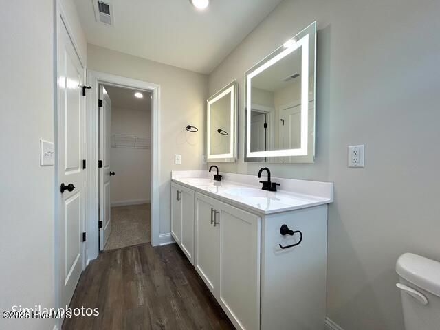 733 Cross Bridge Way, Sneads Ferry, NC 28460