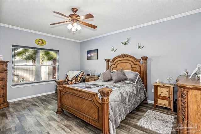 1000 Coronado Ct, Gulf Breeze, FL 32563