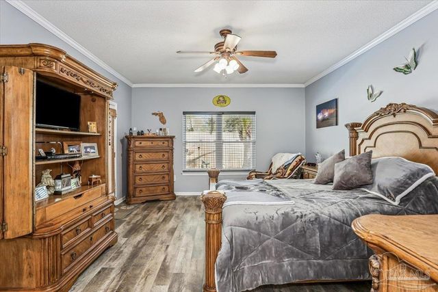 1000 Coronado Ct, Gulf Breeze, FL 32563